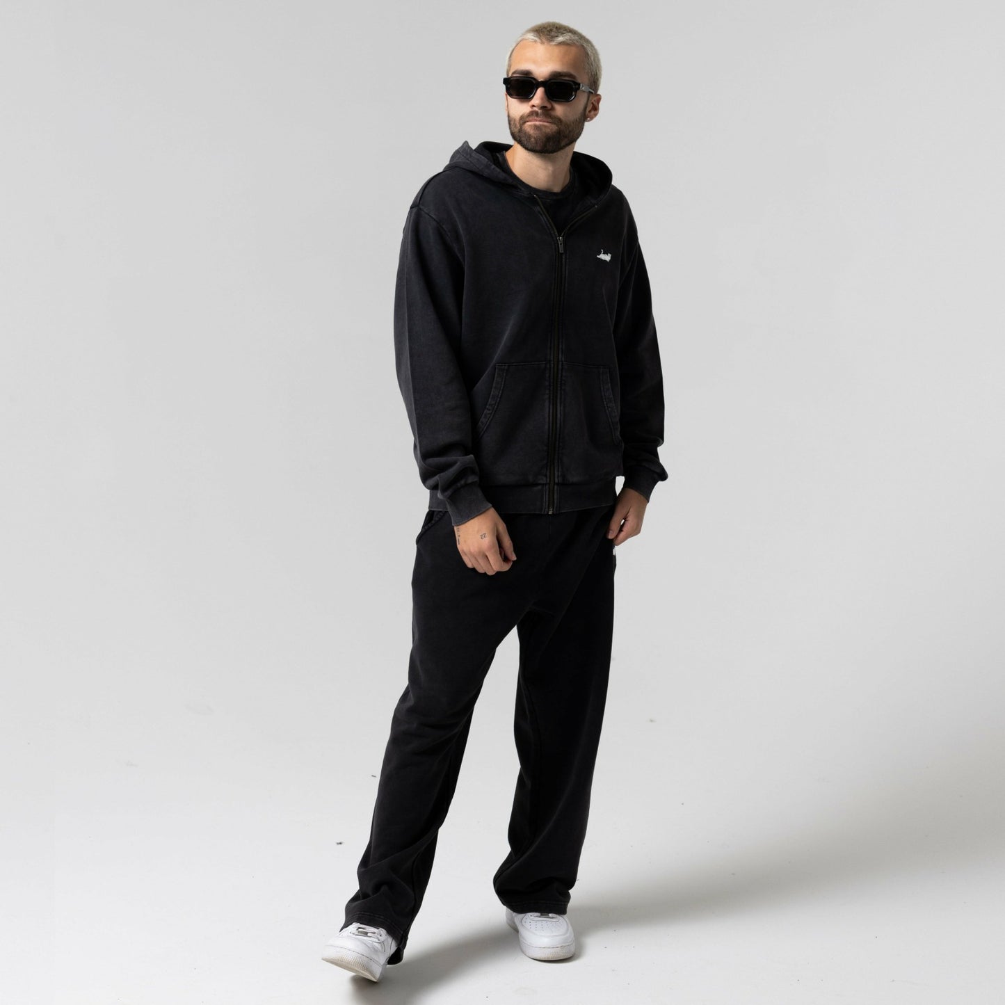 Castanza Zip Up Hoodie (Black Vintage Wash) - Ripndip