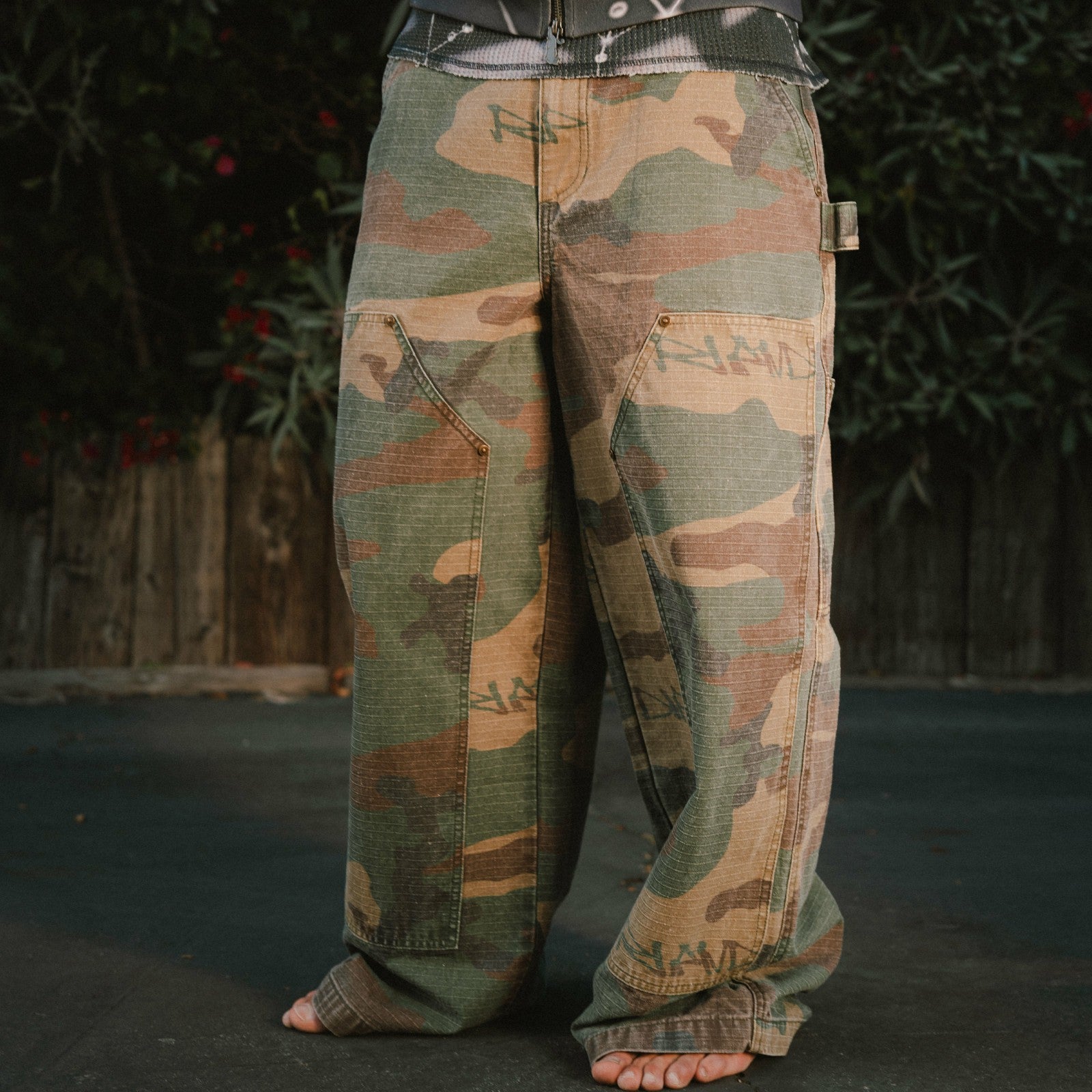 Claws Camo Extra Wide Fit Carpenter Pants (Multi) - Ripndip