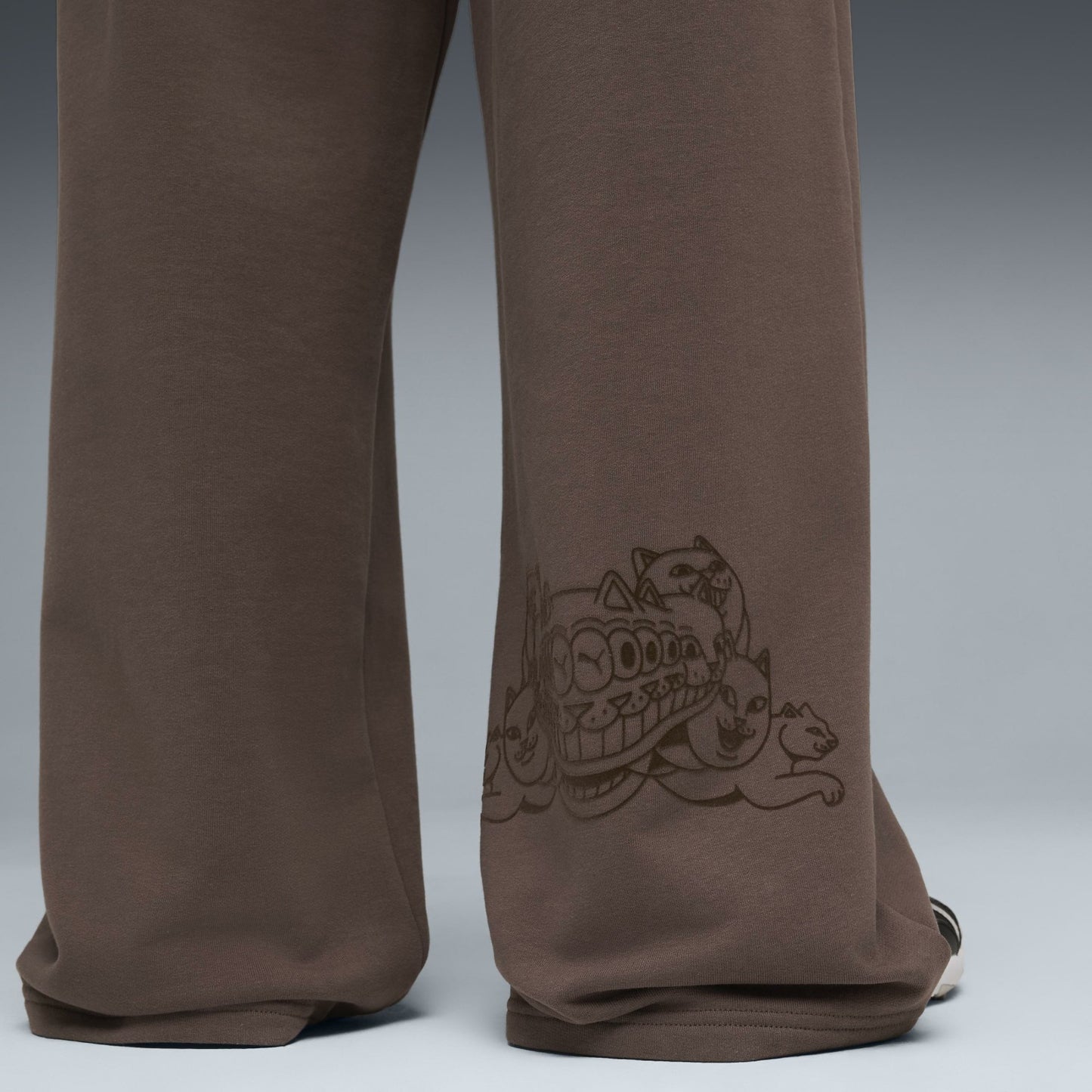 PUMA X RIPNDIP Oversized Wide Sweatpants (Flat Bronze) - Ripndip