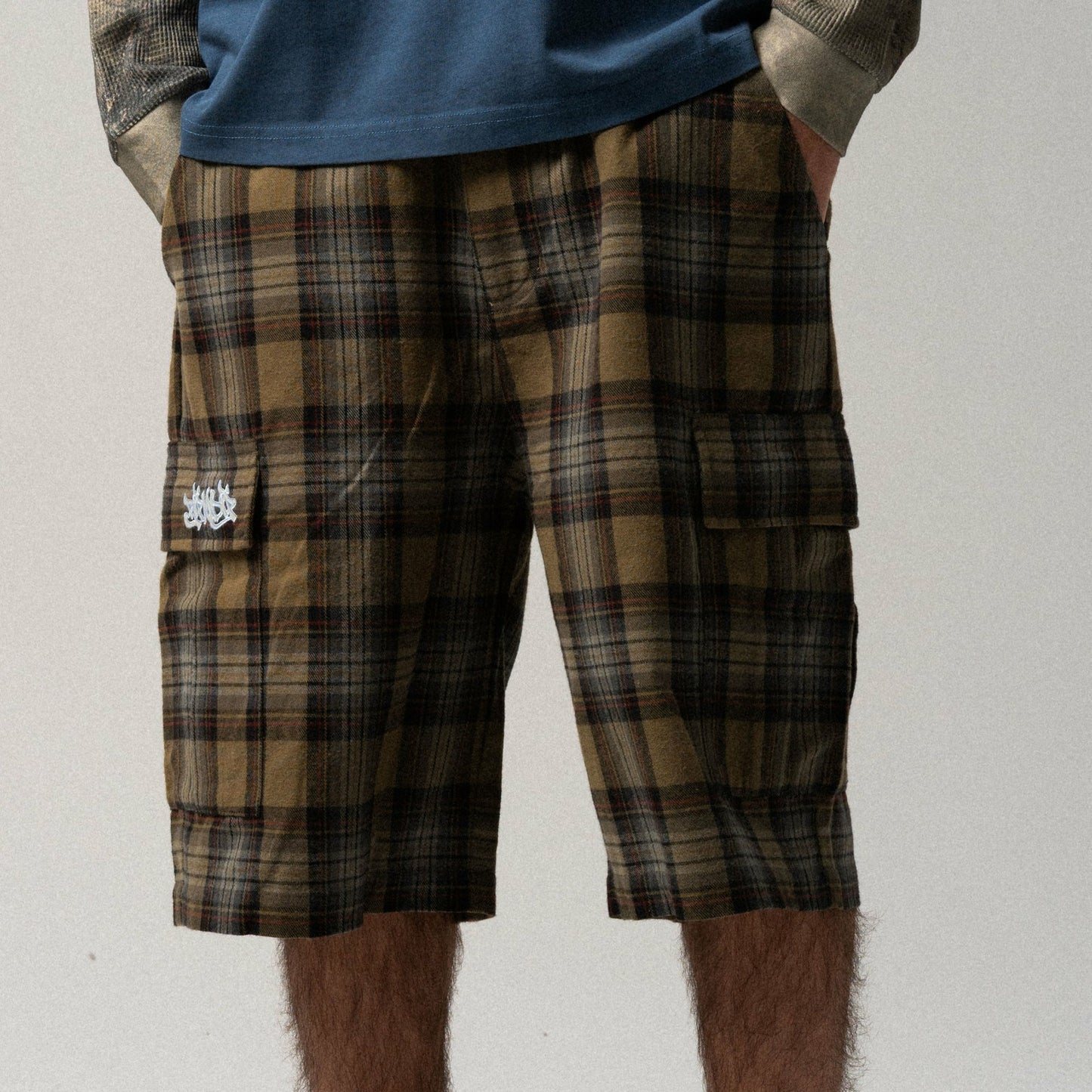 Hansen Wide Fit Cargo Shorts (Olive Plaid) - Ripndip