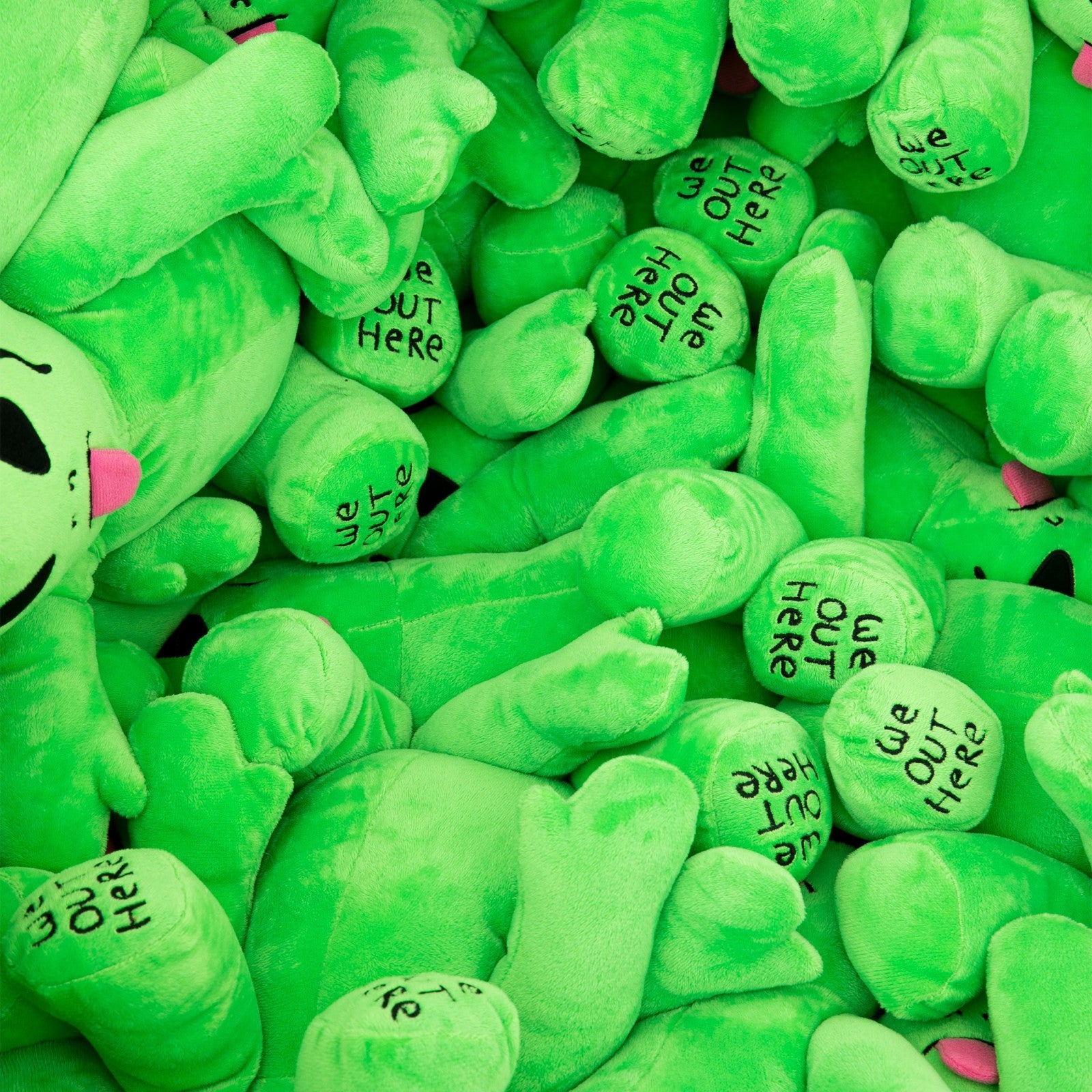 Alien Plush Chair - Ripndip