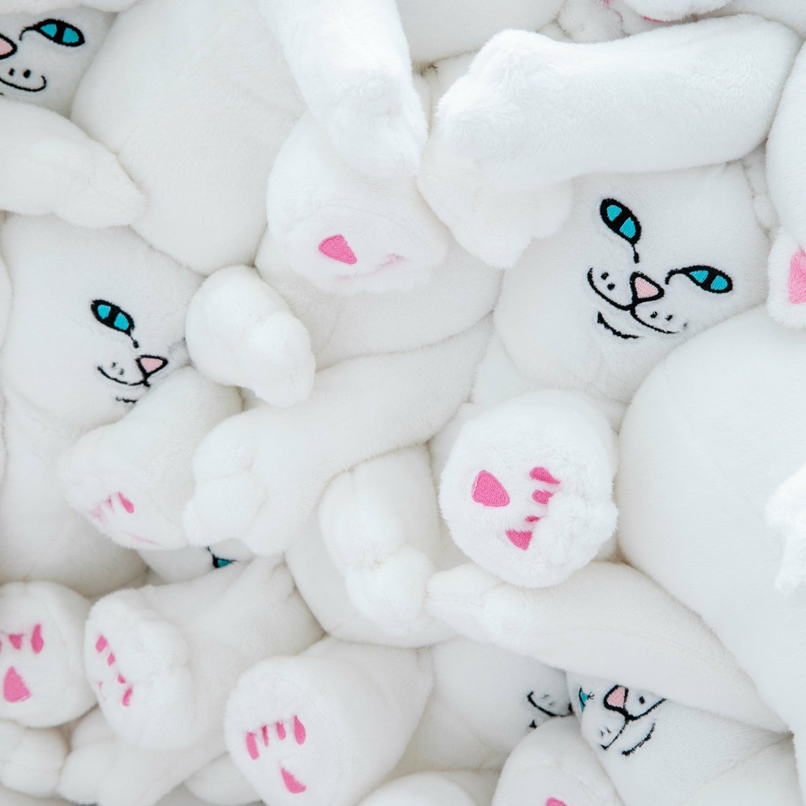 Nerm Plush Chair - Ripndip