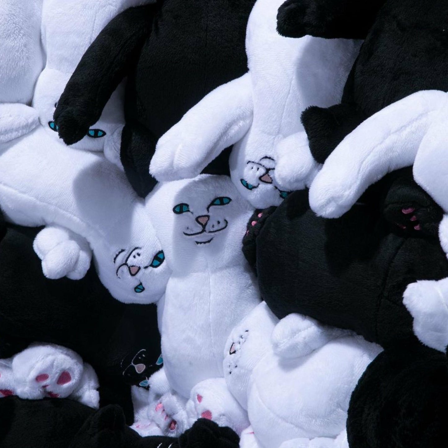 Nerm and Jerm Plush Chair - Ripndip