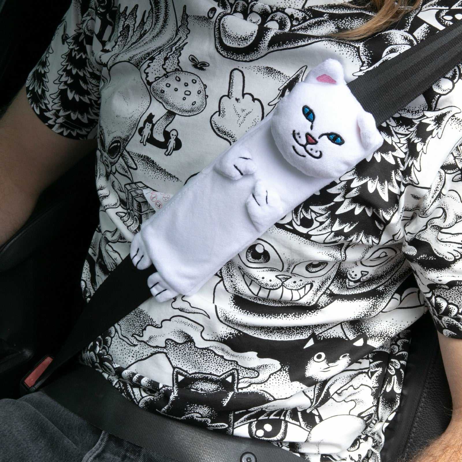 Nermal Seat Belt Cover (White) - Ripndip