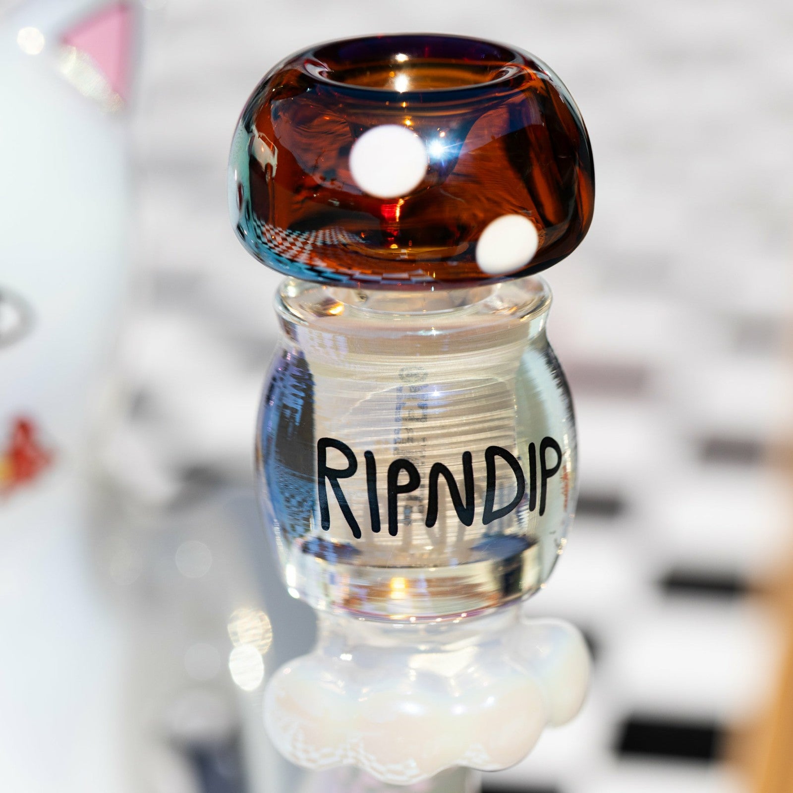 Hemper Enlightened Nermal Waterpipe (White) - Ripndip