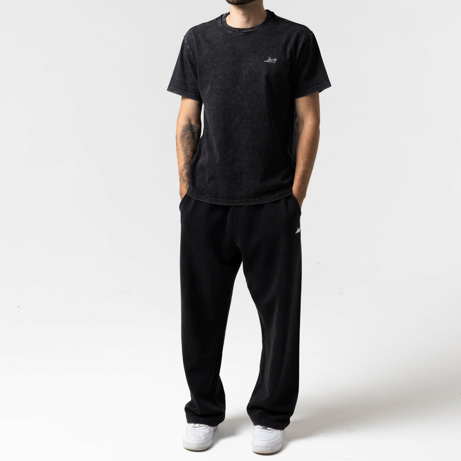 Castanza Short Sleeve Tee (Black Vintage Wash) - Ripndip